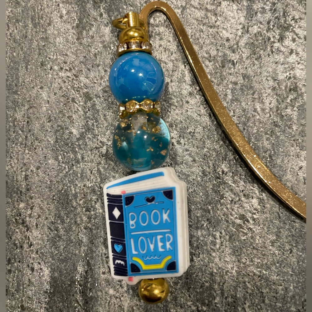 Handmade Book Lover Beaded Bookmark - Picture 3 of 3